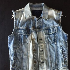 Legendary goods jean vest.